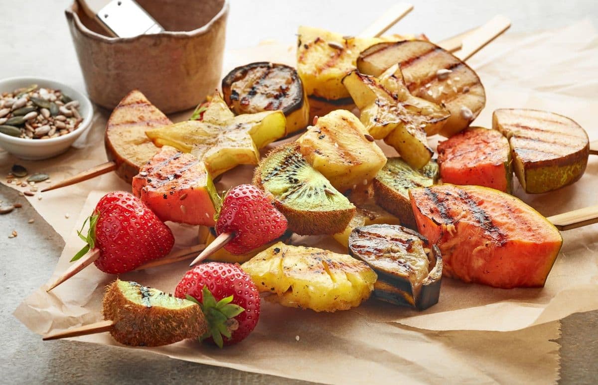 Obst grillen