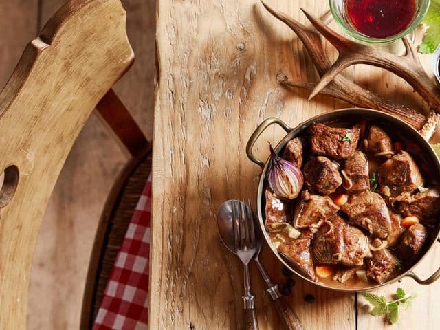Hirschgulasch