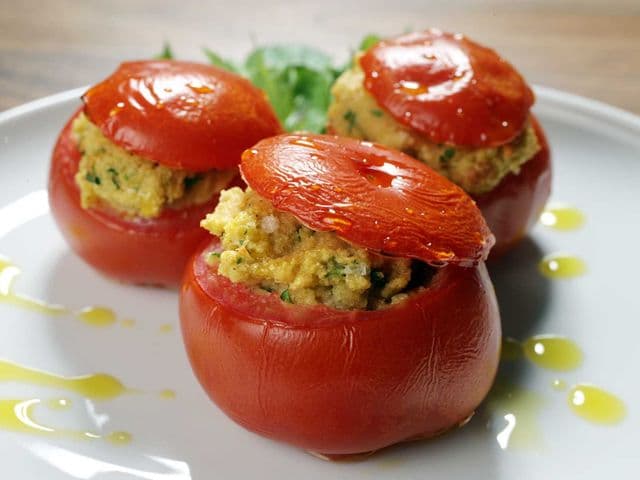 Gefüllte Tomaten mit Couscous