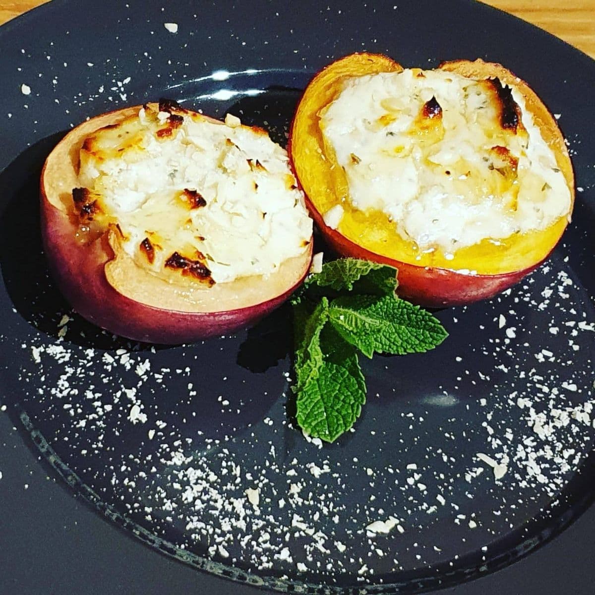 Gegrillte Nektarinen