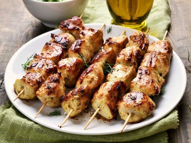 Hähnchenspieße mit scharfer Himbeermarinade
