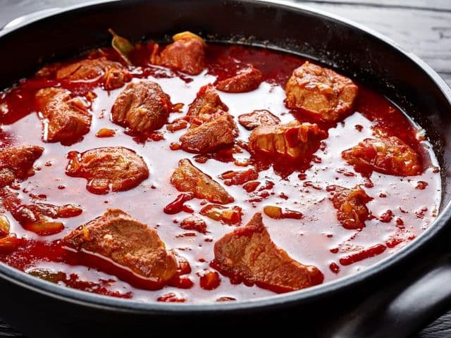 Wildgulasch aus dem Dutch Oven | Bild: myviewpoint