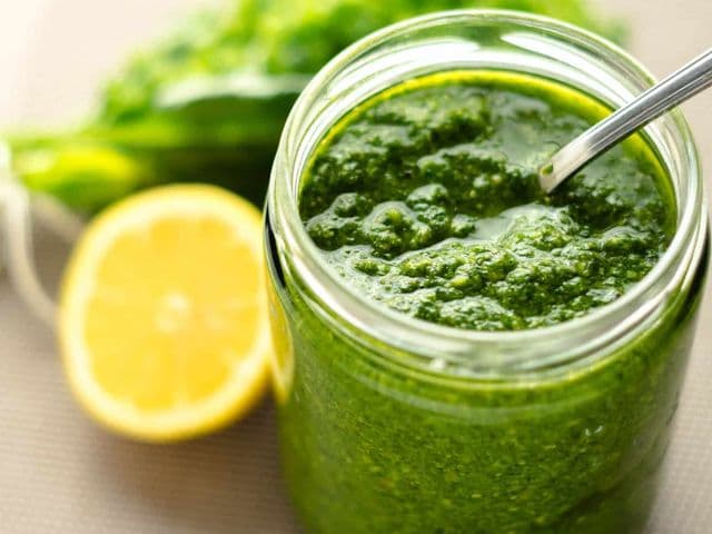 Basilikum-Pesto