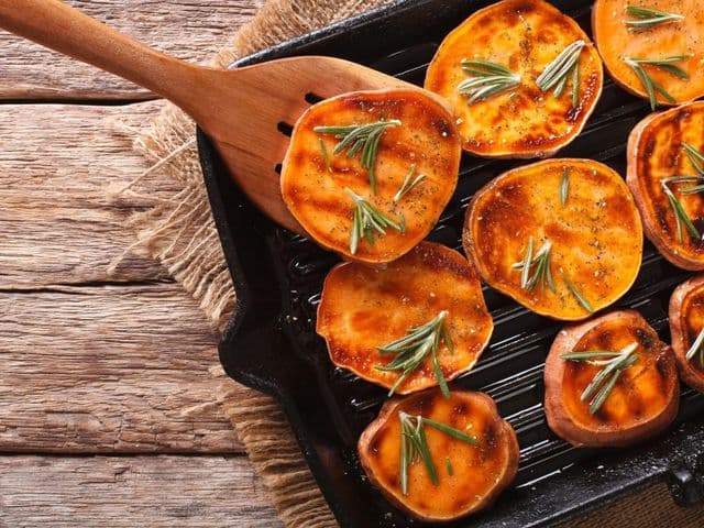 Süßkartoffeltaler vom Grill