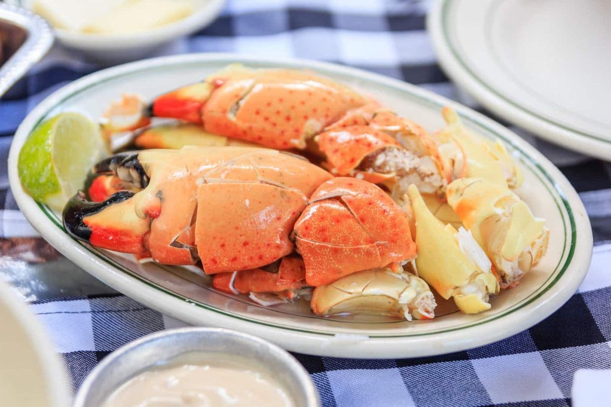 Gegrillte Stone Crab Claws / Foto:navintar