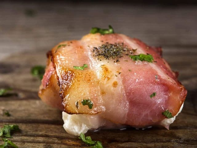 Ziegenkäse im Speckmantel