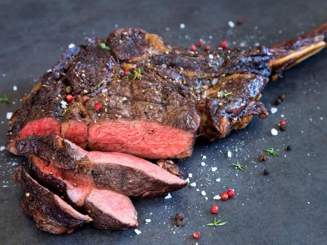 Kalbs-Tomahawk-Steak
