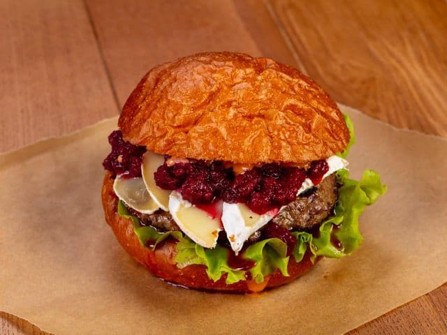 Camembert Burger