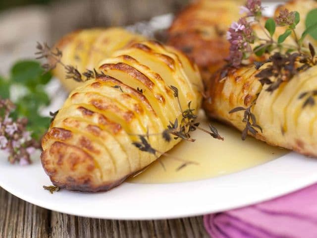 Fächerkartoffeln auf dem Grill zubereiten