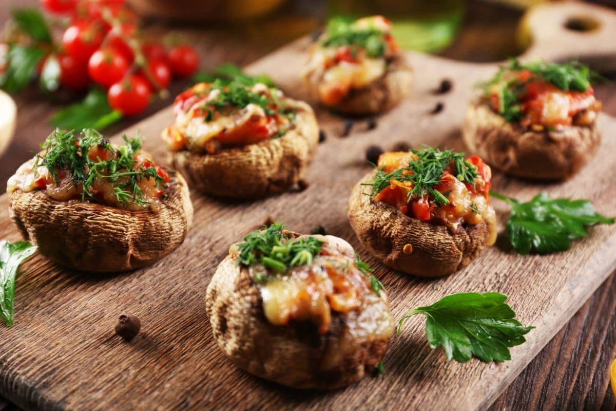 Gefüllte Riesenchampignons vom Grill