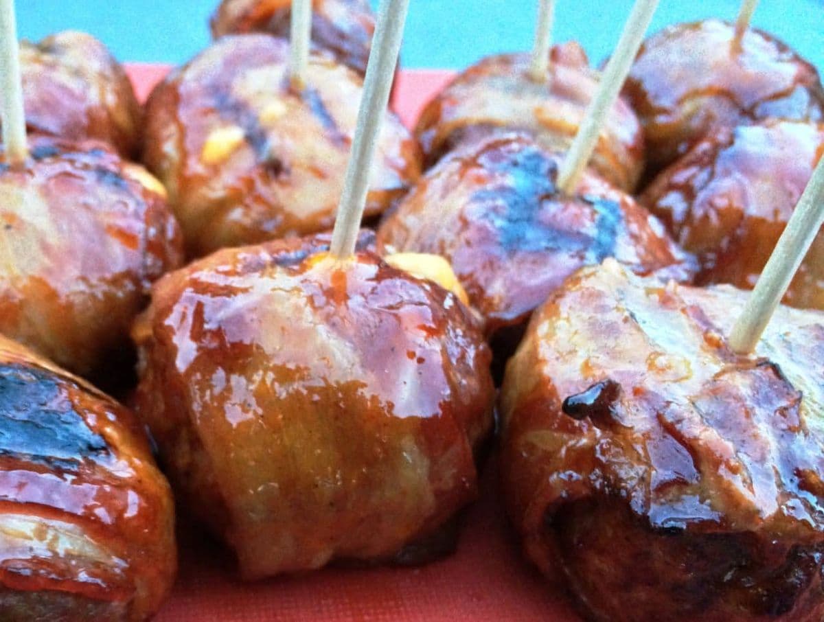 Chili-Cheese Moink Balls
