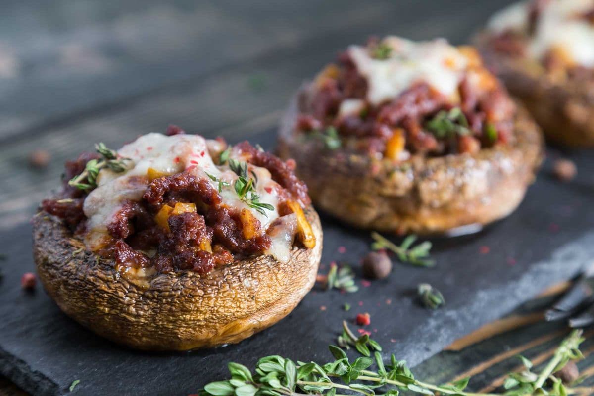 Gefüllte Champignons vom Grill