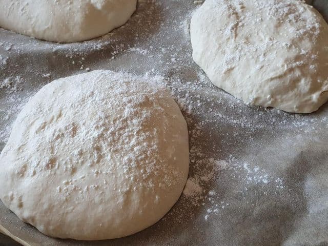 Original neapolitanischer Pizzateig