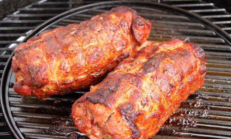 Barbecue-Tennessee-Schweinerücken mit Bacon