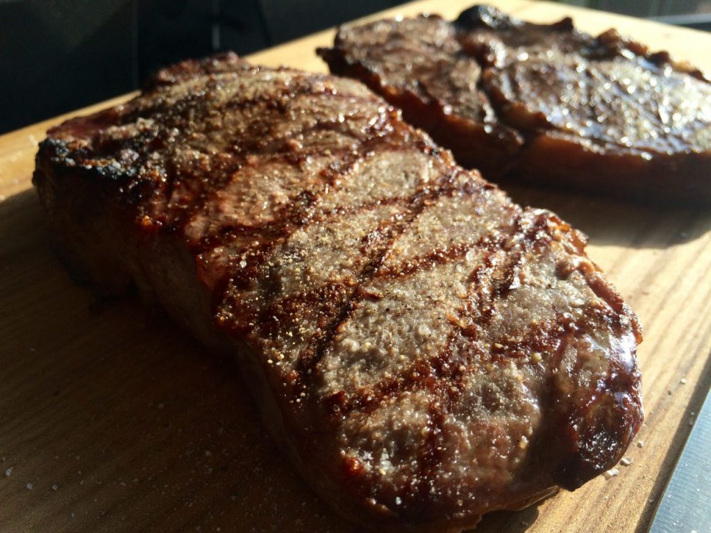 Steaks vom Gasgrill
