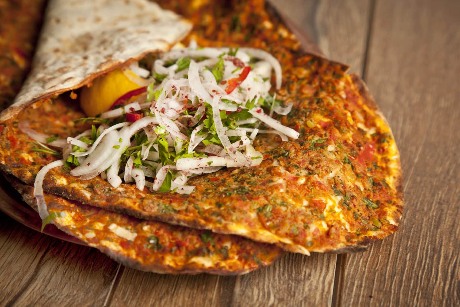 Türkische Pizza vom Grill | Bild: gorkemdemir