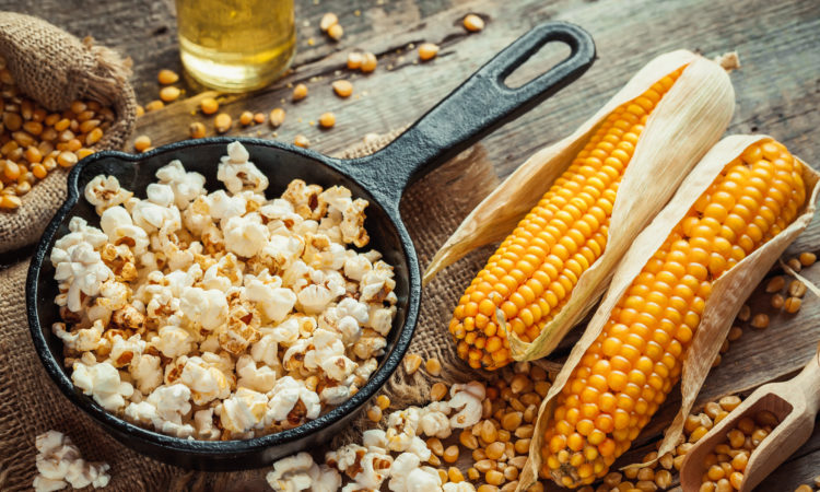 BBQ Popcorn aus der Gußpfanne / Foto:chamillew