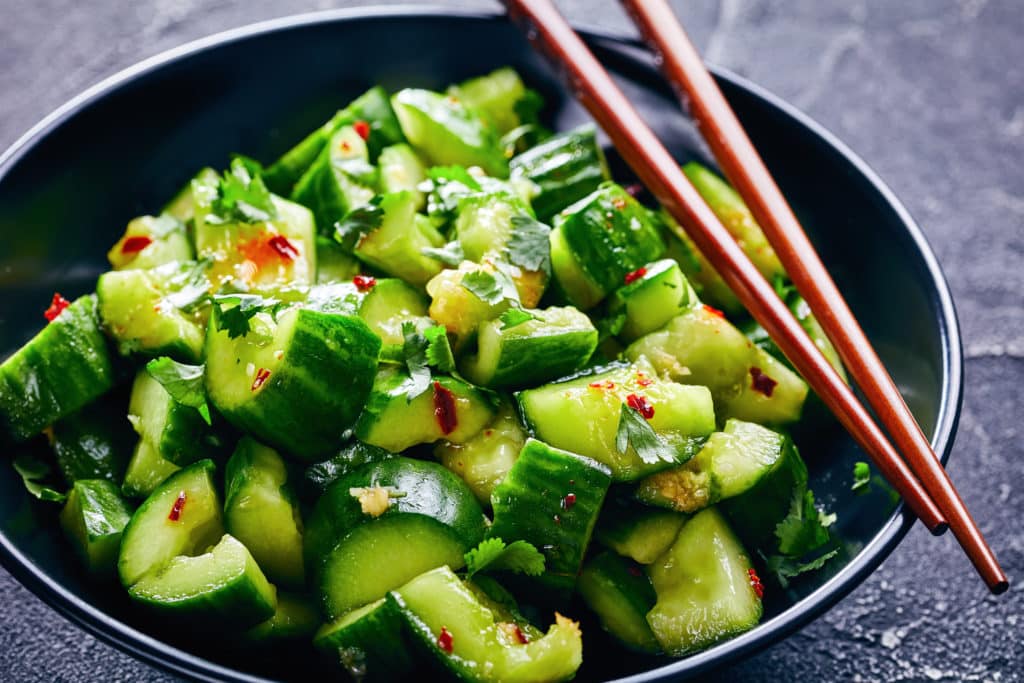 Asiatischer Gurkensalat