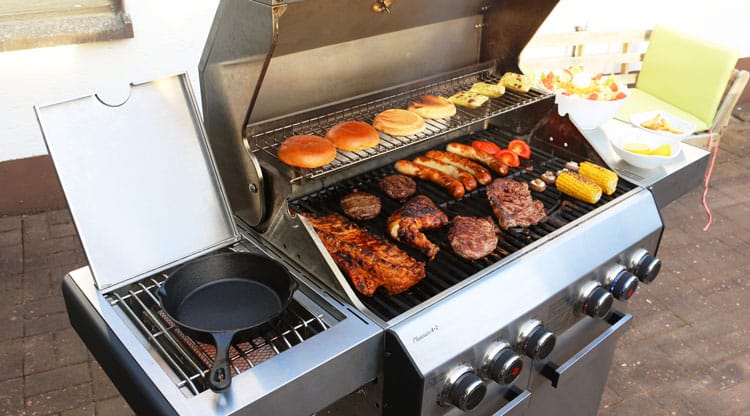 TAINO Platinum 4+2 Gasgrill mit Grillfleisch