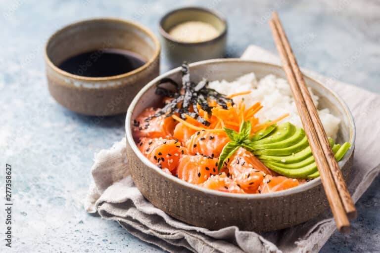 Sommerliche Sushi-Bowls für die Grillparty